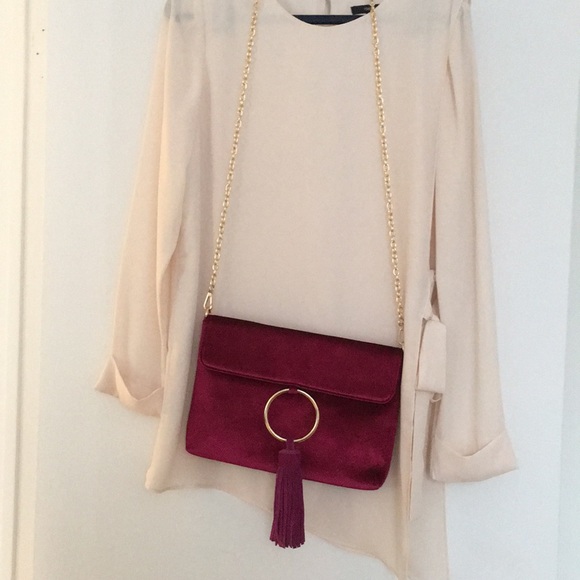 Fuschia velvet clutch with tassel - Picture 1 of 5